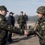 Турчинов ввёл поощрения для украинских военных на востоке страны