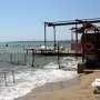 Пляжные заборы идут под снос в Крыму
