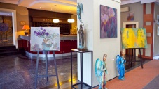 В Севастополе открыли выставку работ студентов академии изобразительного искусства