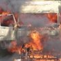 На трассе в Крыму сгорели две машины и погиб человек
