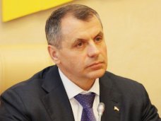 Спикер Крыма принимает участие в работе экономического форума во Владимире