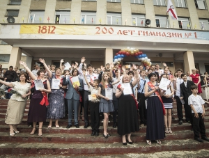 В добрый путь, выпускники!