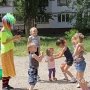 Керчане устроили своим детям праздник с клоунами