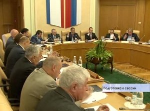 Президиум крымского парламента утвердили повестку сессии на 4 июня