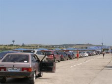 На паромной переправе в Керчи благоустроят площадки для ожидающих очереди