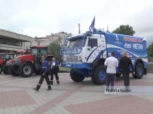 В Столица Крыма из города Набережные Челны прибыла колонна автомобилей, работающих на экологичном газомоторном топливе