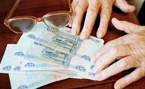 Пенсии крымских пенсионеров выросли уже на 75%