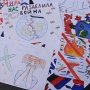Дети-беженцы с Юго-Востока Украины в рисунках молят о мире