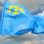 В Керчи у Митридатской лестницы развернут крымско-татарский флаг