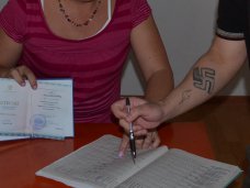 В Симферополе несовершеннолетние заключенные получили школьные аттестаты