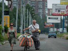 Мигранты с юго-востока Украины трудоустраиваются в торговые сети Крыма
