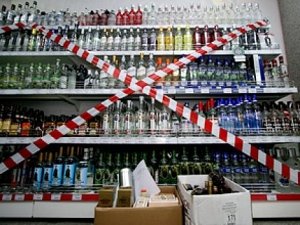 Керченские правоохранители следят за продажей алкоголя предпринимателями