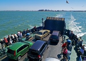 За сутки очередь на Керченской переправе значительно сократилась