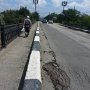 Единственная дорога в Керчь может прерваться на мосту