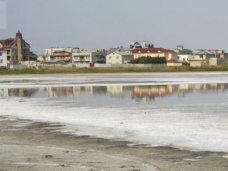 В Крыму инициируют принятие программы по сохранению соляных озер