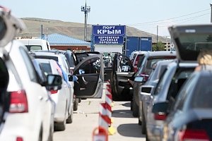 Керченская переправа: время ожидания погрузки доходит до 40 часов