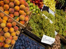 Руководителей регионов Крыма призвали помочь в реализации крымский овощей и фруктов