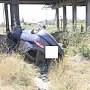 В Керчи с Горьковского моста вылетел автомобиль, пострадал мужчина