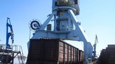 За полгода в Крыму сократился объём грузовых и пассажирских перевозок