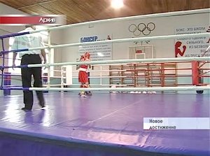 С серебряной медалью вернулся крымский боксер Глеб БакшИ с третьей летней спартакиады молодежи России, завершившейся в Казани