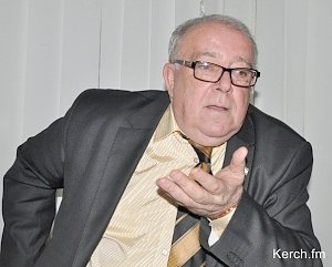 Секретарь Керченского городского совета Владимир Идт покинет свой пост