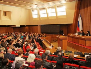 Госсовет принял законопроект о выборах Главы РК