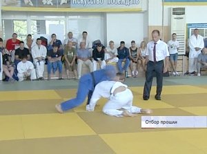 Порядка ста лучших мастеров дзюдо разыграли между собой медали чемпионата Крыма