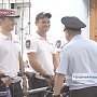В курортной Феодосии общественный порядок в прибрежной зоне охраняет велопатруль полиции