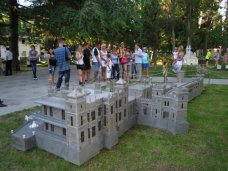 Крым может лишиться двух парков миниатюр