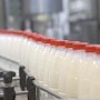 Аксенов: торговые сети начинают завоз российского молока в Крым