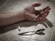В Севастополе от передозировки наркотиками скончался несовершеннолетний
