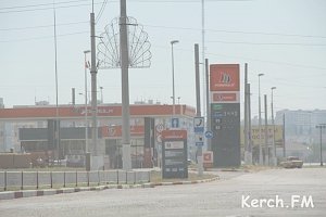 В Керчи на заправках очереди за топливом