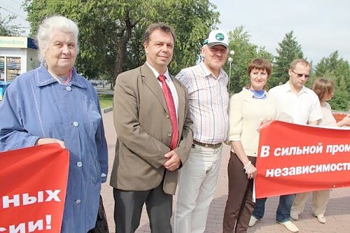 В сильной промышленности - независимость от Запада! В Челябинске прошёл пикет в рамках Всероссийской акции протеста