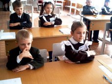 В школах Алушты добавили классы, чтобы принять школьников с юго-востока Украины