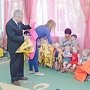 Детдому “Елочка” передали из Китая более 100 комплектов одежды для детей