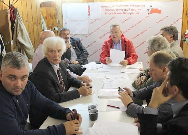 Псковский обком КПРФ признал прошедшие выборы нечестными и не прозрачными