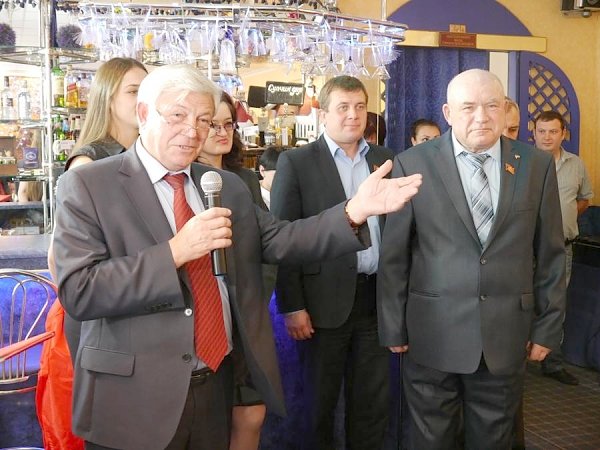 Липецкие коммунисты поздравили с 80-летним юбилеем старейшего коммуниста К.В. Кюнапа
