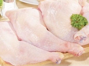 Тонны курятины со свиным секретом не пустили в Крым