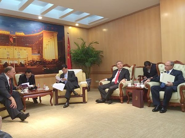 Г.А. Зюганов провел встречу с представителем руководства Народного банка Китая товарищем Ван Хуацином