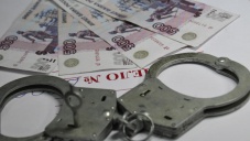 Жителя Севастополя задержали за крупное мошенничество