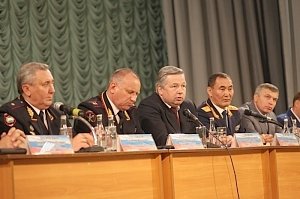 В Волгограде прошло совещание под председательством Александра Савенкова
