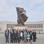 Делегация Ленинского Комсомола посетила КНДР