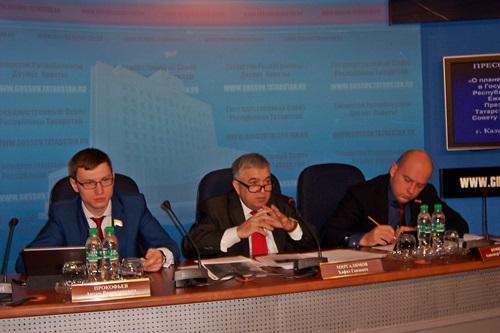 Депутаты поделились планами работы фракции КПРФ в Госсовете Татарстана