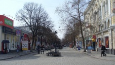 Власти Симферополя пообещали заблокировать въезд машин в пешеходную зону в центре города