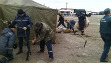 На переправе в Керчи установили палатки и полевую кухню