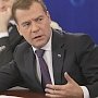 Российский премьер посоветовал предприятиям Крыма поторопиться с перерегистрацией