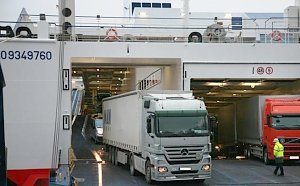 На переправе в Керчи запустят дополнительный маршрут для грузовиков