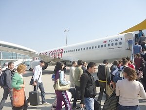 За полгода аэропорт в Столице Крыма обслужил 2,3 млн. пассажиров