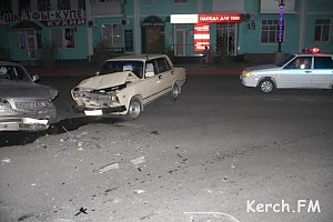 В Керчи в автомобильной аварии пострадал водитель ВАЗа