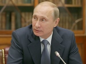 Путин поддержал идею издания в РФ истории Крыма